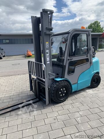 LPG-Gabelstapler Heli CPYD30 Vorführgerät Vollkabine