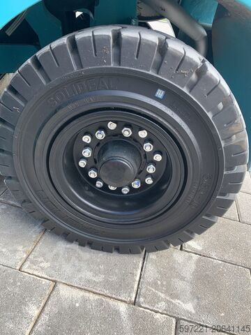 LPG-Gabelstapler Heli CPYD30 Vorführgerät Vollkabine