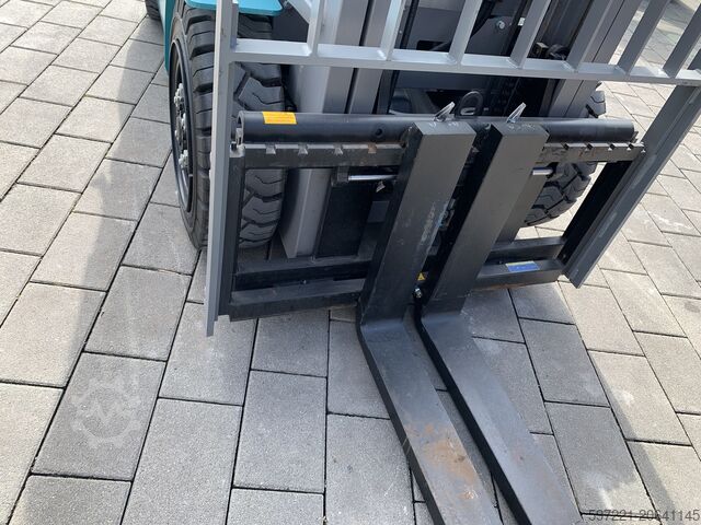 LPG-Gabelstapler Heli CPYD30 Vorführgerät Vollkabine