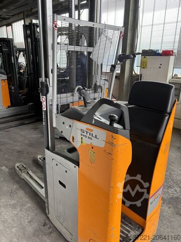 Pallet Stackers Still SXD20