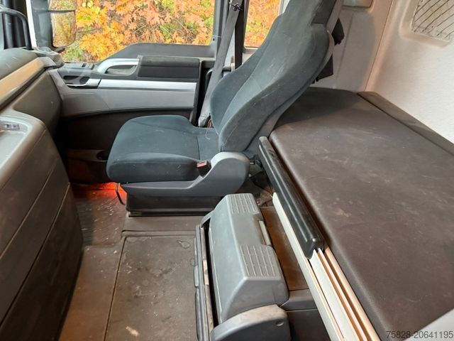 Standard tractor unit MAN TGX 18.460 / NEW TACHO SMT2