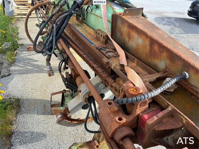 Construction equipment Montabert CPA500 derrick w/ hc 150 hammer