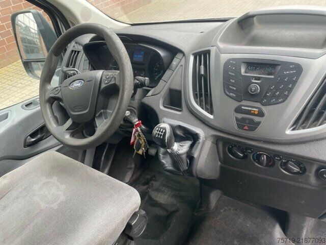 Van Ford Transit 2,2 Doka 7-Sitze
