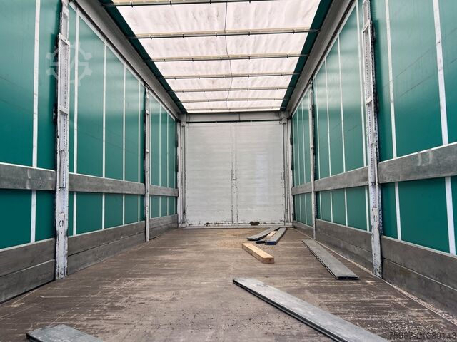 Flatbed truck with tarp Iveco Stralis 480