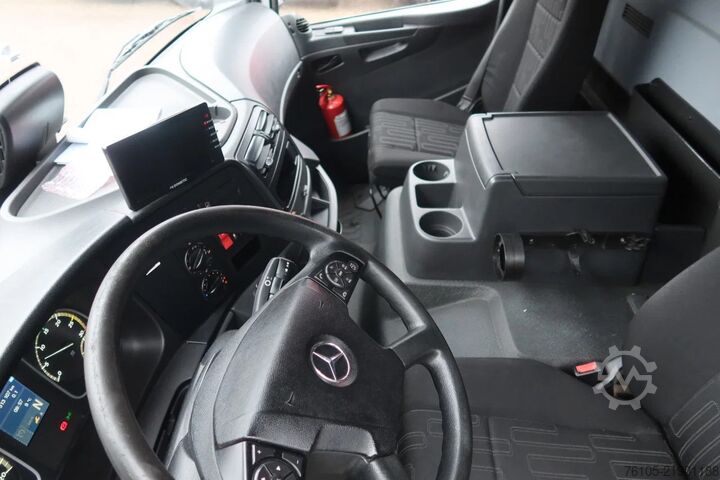 Box body Mercedes-Benz Atego 1218 Bakwagen + Laadklep DHollandia 1500kg