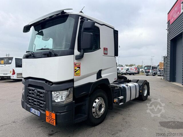 Standard tractor unit Renault T-Series
