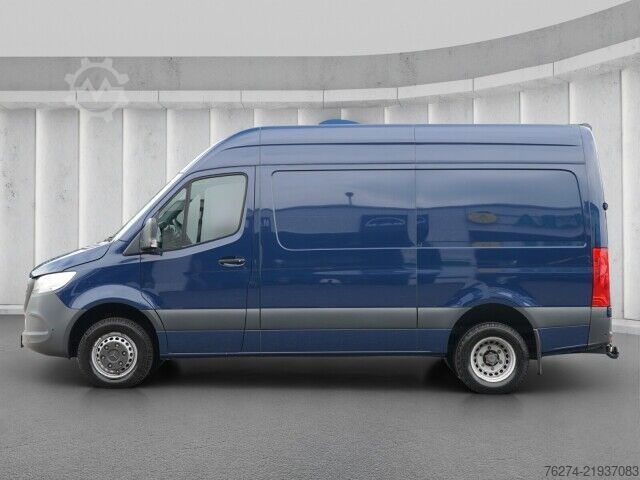 High top van Mercedes-Benz Sprinter 517 CDI Hochdach