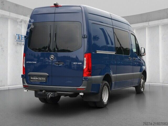 High top van Mercedes-Benz Sprinter 517 CDI Hochdach
