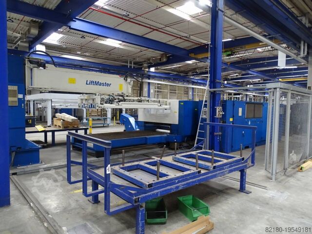 Laser cutting machine TRUMPF L3030