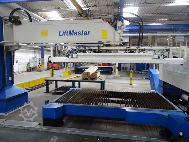 Laser cutting machine TRUMPF L3030