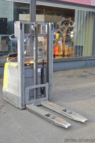 Hochhubwagen Jungheinrich ERC 212