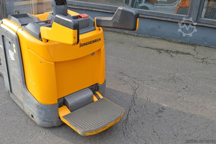 Hochhubwagen Jungheinrich ERC 212