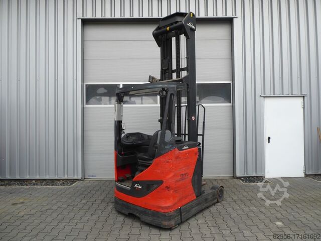 Schubmaststapler Linde R14-01