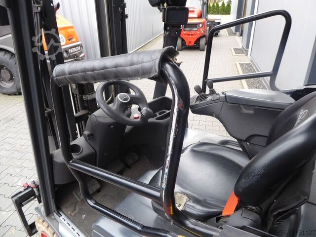 Electric 3-wheel forklift Linde E16C-02