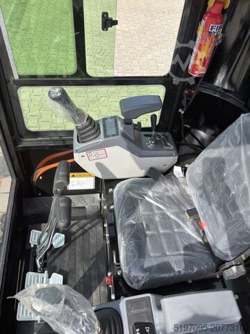 Mini excavator with full cab & heating Tec Point - 1,8t Klasse Minibagger NEU! Schnellwechsler und 3 Schaufeln im Set