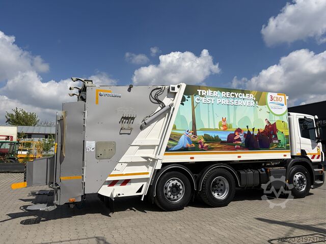 Garbage truck Scania P 320