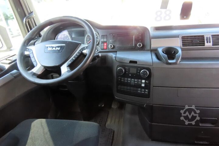 Standard-SZM MAN TGX 18.480 RETARDER, 2X FUEL TANK, FRIGO