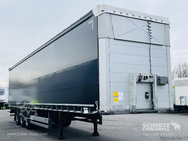 Auflieger mit Pritsche & Plane Schmitz Cargobull Curtainsider Standard Getränke