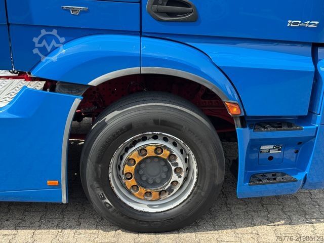 Standard tractor unit MERCEDES-BENZ 1842 Actros 4   2-Wege Hydraulic  Retarder