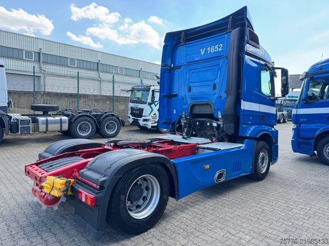 Standard tractor unit MERCEDES-BENZ Mercedes-Benz 1842 Actros 4   Retarder  TOP