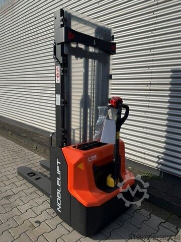 Pedestrian Stacker Noblelift SWB130 Initialhub