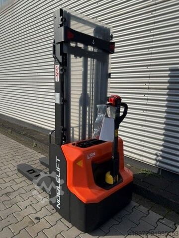 Pedestrian Stacker Noblelift SWB130 Initialhub