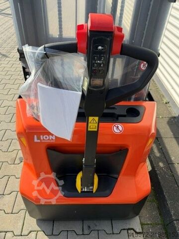 Pedestrian Stacker Noblelift SWB130 Initialhub