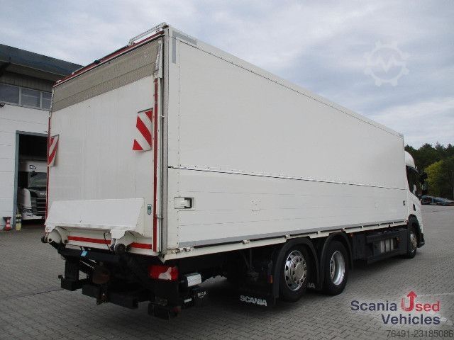 LKW mit Getränkeaufbau Scania P 320 B6x2*4LB EWERS Getränkekoffer