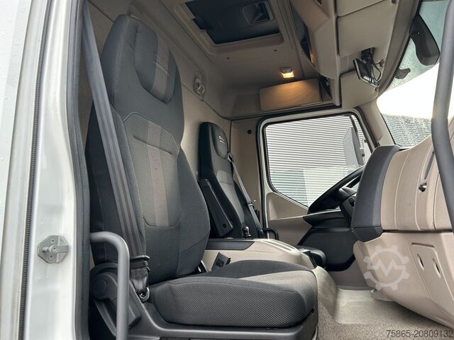 Koffer DAF XB 290 FA / 16 Ton / Nieuwe Tacho V2 / Box / La...