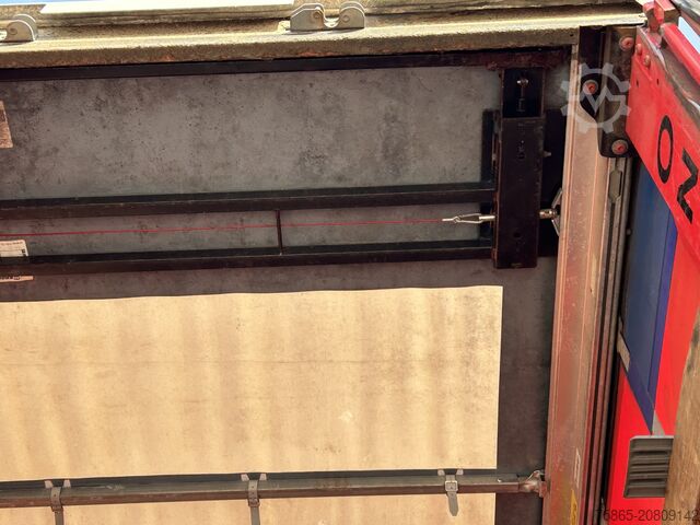 Schiebeplanen Krone Profi Liner / Curtainside / VALX Drum / NL Trailer