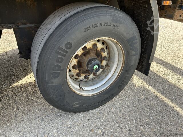 Schiebeplanen Krone Profi Liner / Curtainside / VALX Drum / NL Trailer