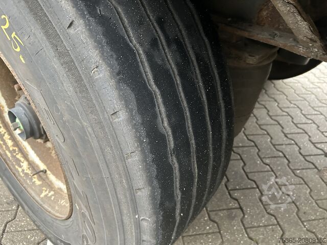 Schiebeplanen Krone Profi Liner / Curtainside / VALX Drum / NL Trailer