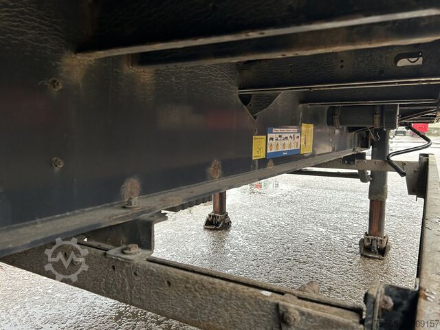 Schiebeplanen Krone Profi Liner / Curtainside / VALX Drum / NL Trailer