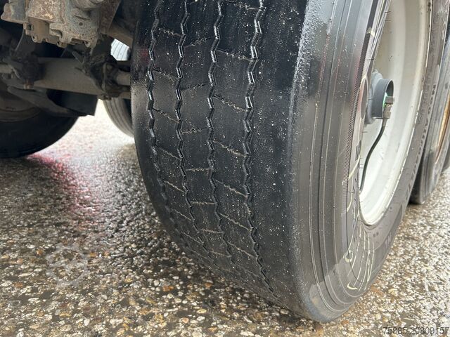 Schiebeplanen Krone Profi Liner / Curtainside / VALX Drum / NL Trailer