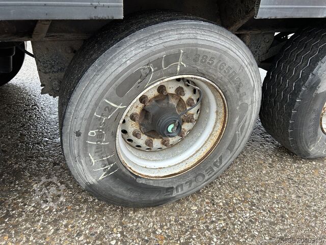 Schiebeplanen Krone Profi Liner / Curtainside / VALX Drum / NL Trailer