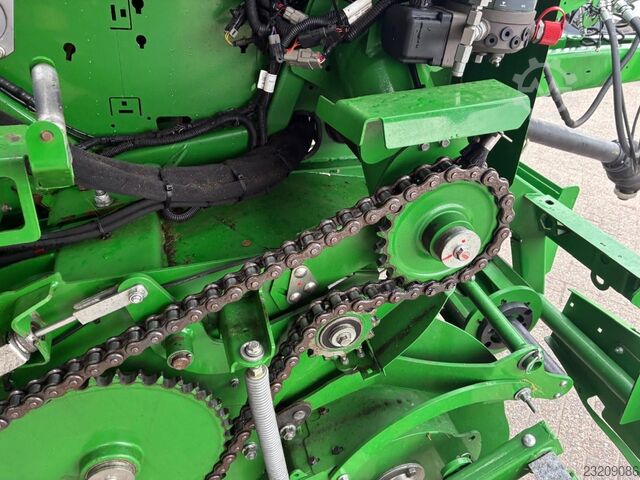 John Deere C441R John Deere C441R