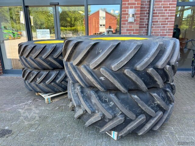 Michelin 650/65R38 + 540/65R28 Michelin 650/65R38 + 540/65R28