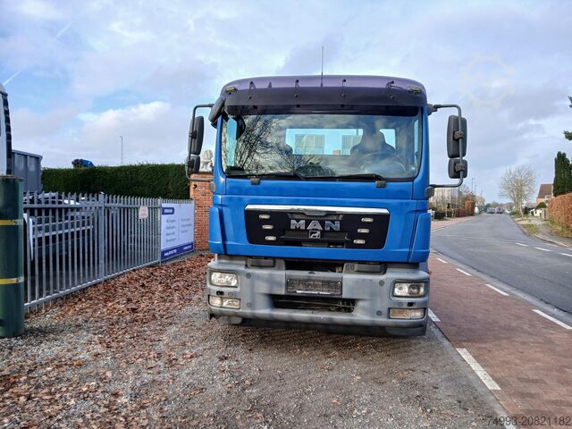 Auffahrbarer Lkw MAN TGM 18.290