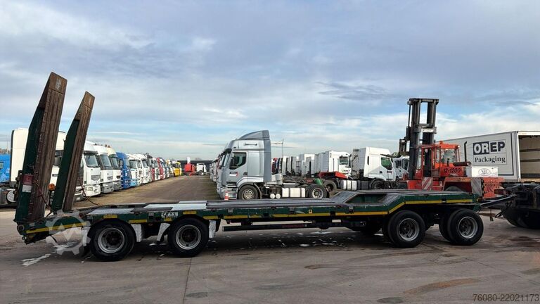 Low loader Schwarzmüller T4 G01VBN1 (40.000 KG / BLATGEFEDERT / VERBR AU...