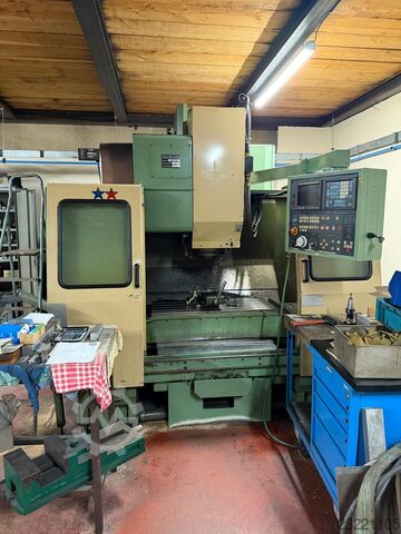 Vertical machining center Mori Seiki MV-40