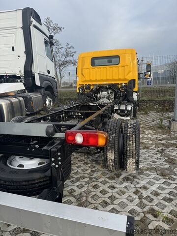 LKW-Fahrgestell Fuso CANTER 6C18 4X4 Fahrgestell