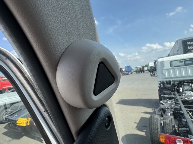 LKW-Fahrgestell Fuso CANTER 6C18 4X4 Fahrgestell