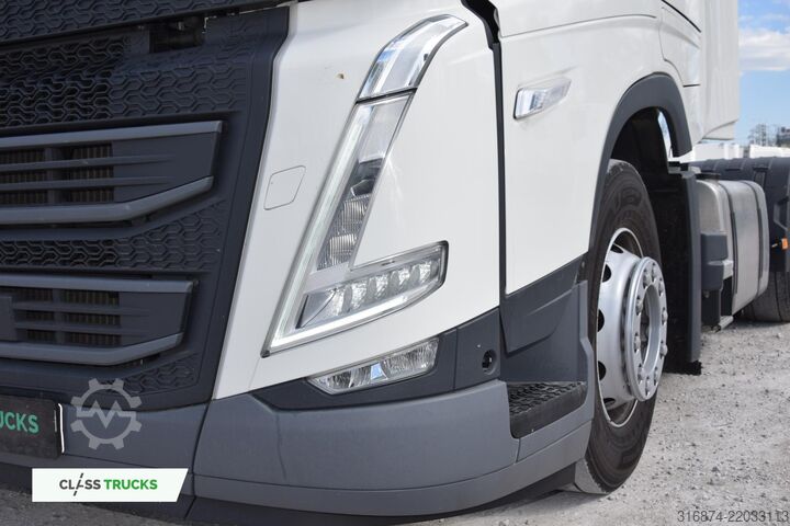 Standard tractor unit VOLVO FH 460 Globetrotter XL i-Save