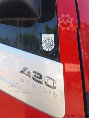 Refrigerated truck Iveco 260S42 2017 Thermoking 6x2 Tüv Euro 6