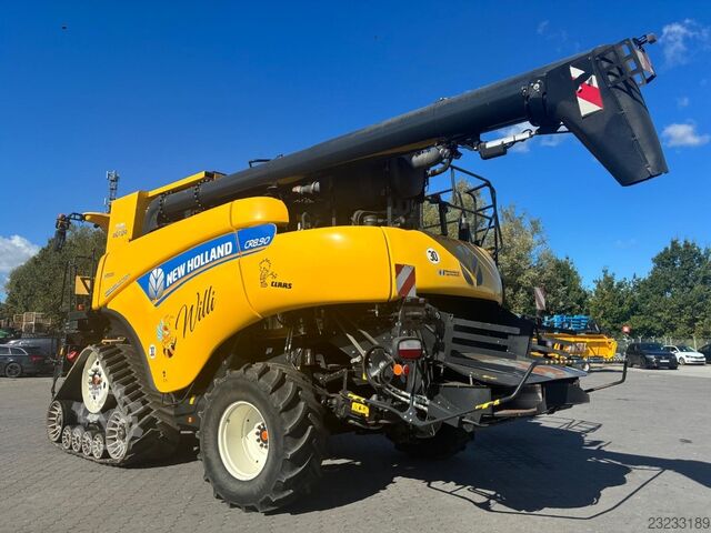 New Holland CR 8.90 Raupe Revelation - Modelljahr 2018 New Holland CR 8.90 Raupe Revelation - Modelljahr 20