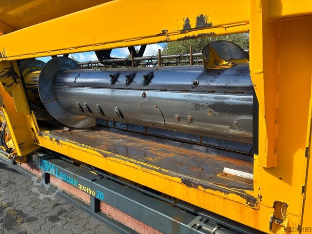 New Holland CR 8.90 Raupe Revelation - Modelljahr 2018 New Holland CR 8.90 Raupe Revelation - Modelljahr 20