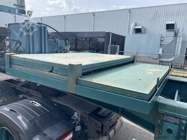 Container transport Burg 20 Ft. Container/Tipper , Self Suport Diesel