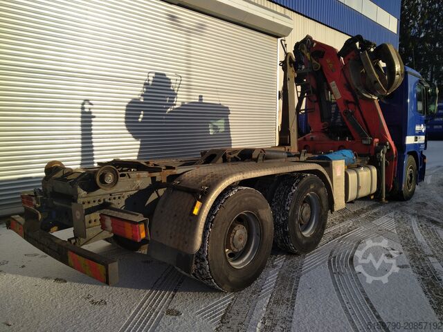 Roll-off tipper truck Mercedes Actros 2641 6x4 mit Recyclingkran