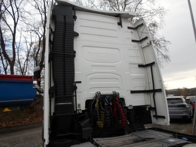 Standard tractor unit VOLVO FH 460 XL/ VOLLSPOILER