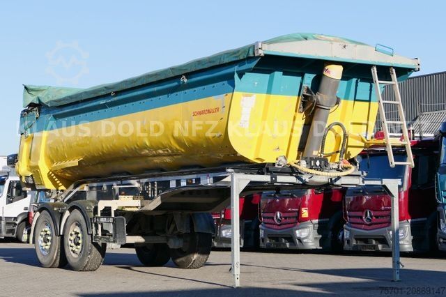 Tipper semitrailer SCHWARZMÜLLER SM Kippmulde Plane SAF-Achsen Kamera